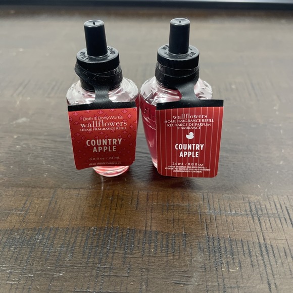 Bath & Body Works Other - Bath & Body Works COUNTRY APPLE Wallflowers REFILL Lot of 2